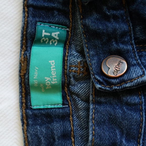 old navy the boyfriend cropped distressed patchwork denim jeans 3T toddler girls - Picture 2 of 8